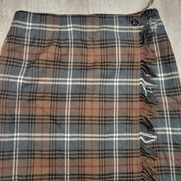 VTG Plaid Fringe Wool Blend Wrap Skirt Size 14 - Picture 3 of 8